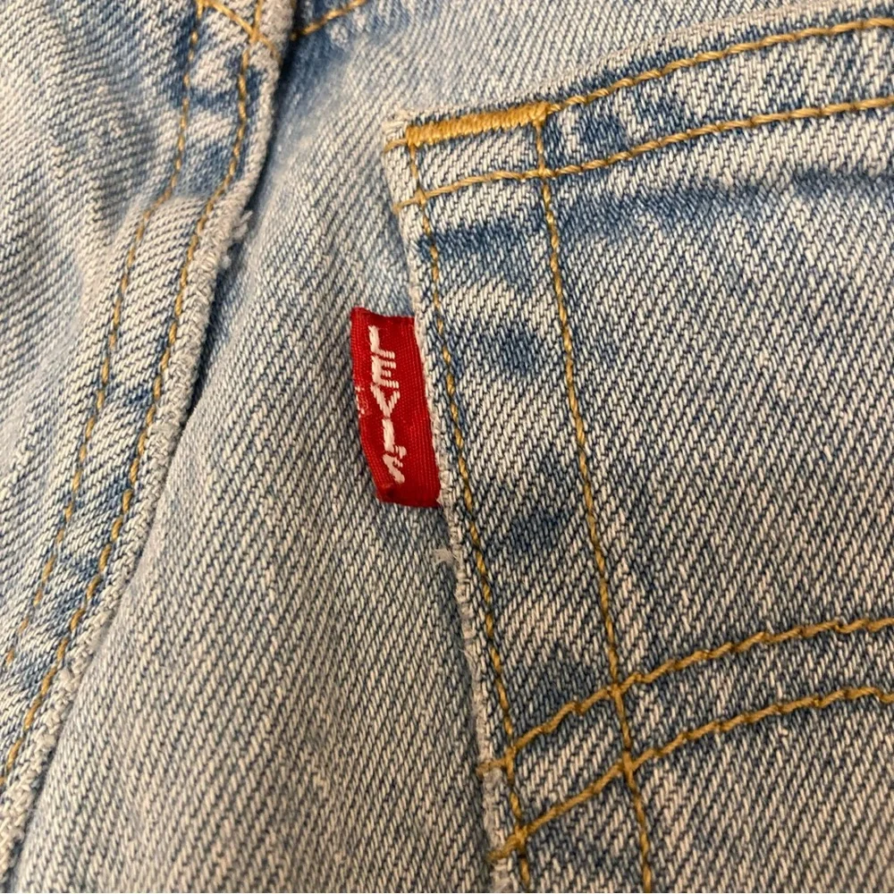 Levi’s Ribcage Straight Light Wash Denim Jeans, Button Fly, Women’s Size 25 - Picture 10 of 15